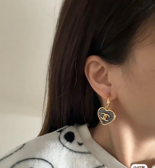 Ch**el earrings